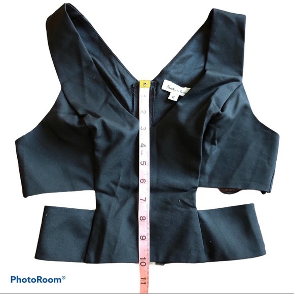 NWT- Faith In Love Zip Back Cut Out Crop Top- Size 6 - Picture 11 of 13